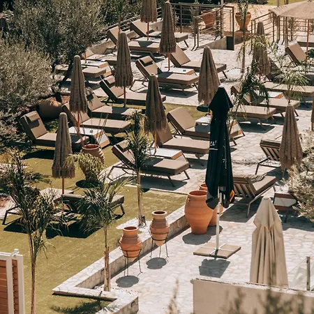 Akron Luxury Holidays Szálloda