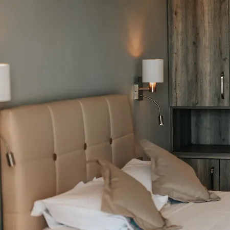 Akron Luxury Holidays Szálloda 2*