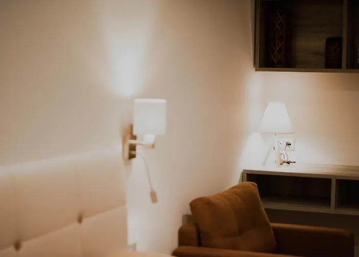 Akron Luxury Holidays Szálloda 2*