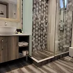 Akron Luxury Holidays Szálloda 2*