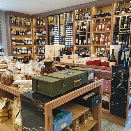 Akron Luxury Holidays 2*