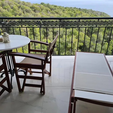 Hotel Akron Luxury Holidays 2*