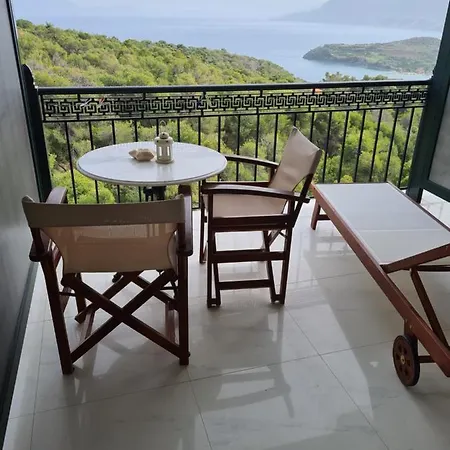 Akron Luxury Holidays 2*