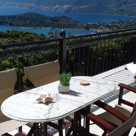 Akron Luxury Holidays Отель