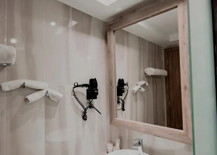 Akron Luxury Holidays Hotel