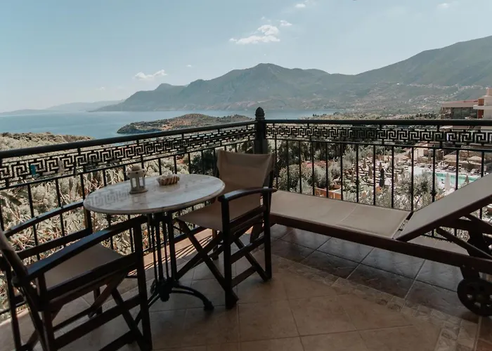 Akron Luxury Holidays Hotel